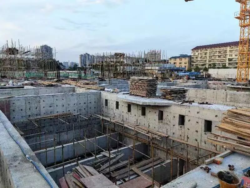 1693182835263438.jpg 1693182835263438.jpg